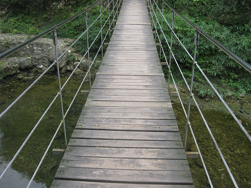 湖北恩施簡易式吊橋